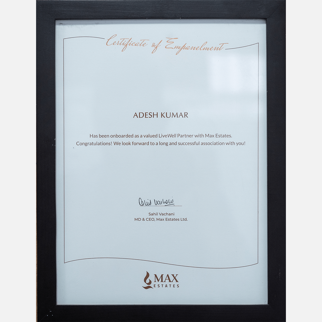 Honored by max for selling units for more than 50 Cr in Max Estates.